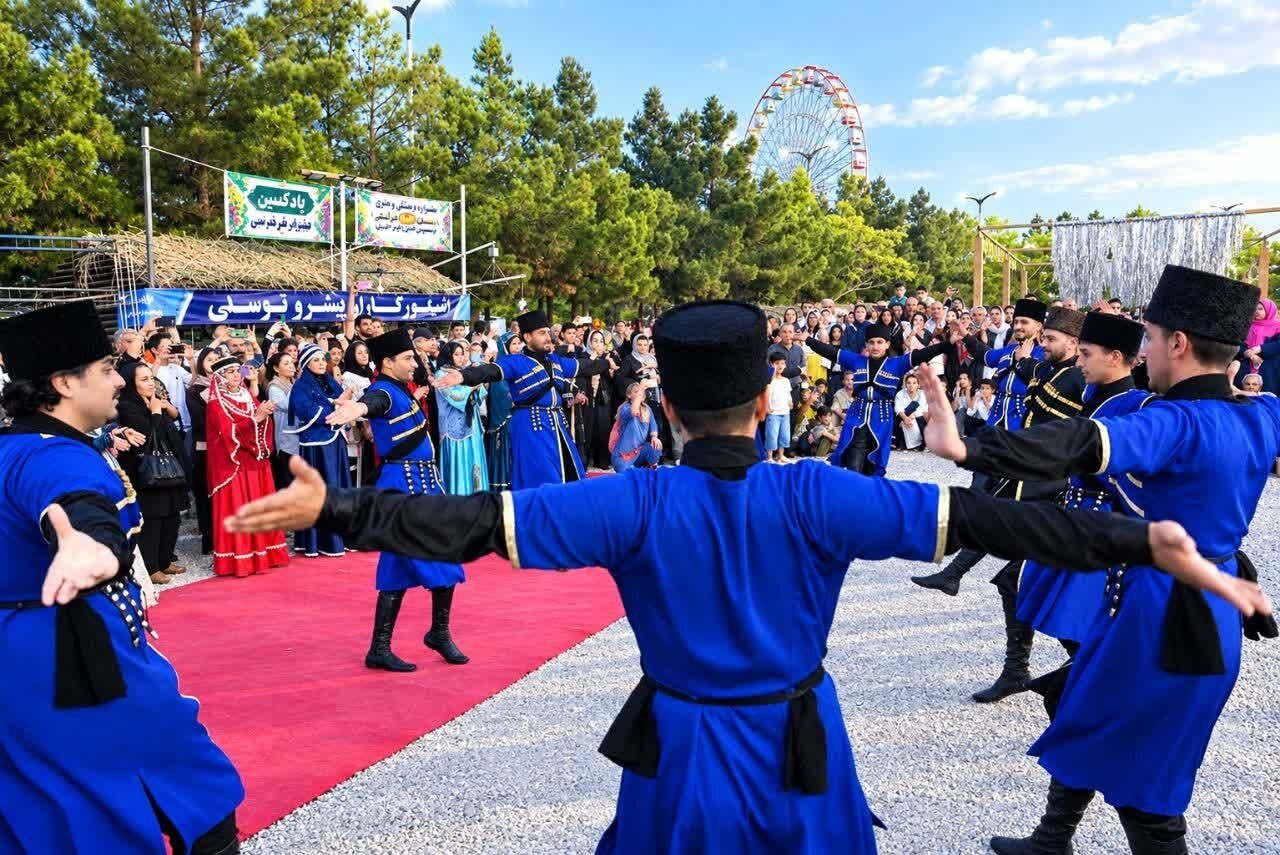 نهمین جشنواره انگور ارومیه