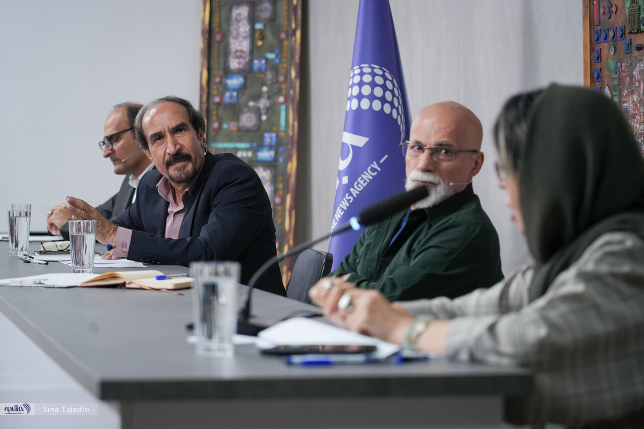 درودیان:امام پس از فتح خرمشهر مخالف ادامه جنگ بود/کرمی:اینکه درجنگ سرزمین از دست ندادیم گزاره دقیق نیست/ ایرانمهر: پذیرش ۵۹۸ محصول انباشت بحران‌ها بود