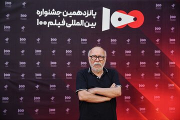 داوودنژاد: سینمای ایران «روی کاغذ ورشکسته» است / مشکل سینمای ایران کمبود مخاطب و استعداد نیست، مدیریت است داوودنژاد: سینمای ایران «روی کاغذ ورشکسته» است / مشکل سینمای ایران کمبود مخاطب و استعداد نیست، مدیریت است