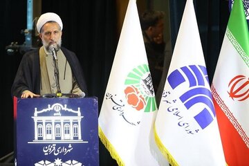 امام-جمعه.jpg