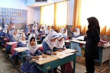 میانگین پرداخت فوقالعاده ویژه فرهنگیان حدود ۲۱ تا ۲۲ درصد است
