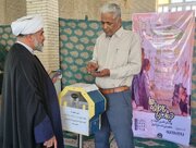 جمع آوری کمک در جشن عاطفه‌های حاجی آباد هرمزگان
