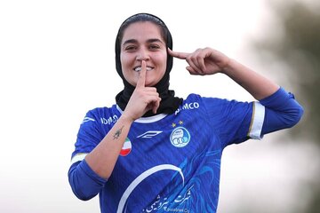 اولین گلم برای استقلال را به پدرم تقدیم کردم؛ مربیانم میگویند سبک بازی من شبیه مهدی طارمی است! اولین گلم برای استقلال را به پدرم تقدیم کردم؛ مربیانم میگویند سبک بازی من شبیه مهدی طارمی است!