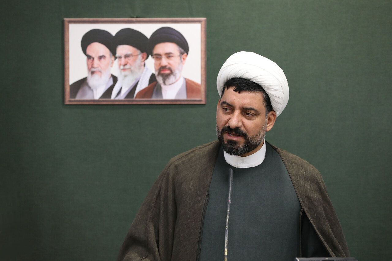 آزادی خواه: مدت زمان جلسه رهبری و قالیباف طولانی بوده است/ اقدامات یک جریان سیاسی مشخص خلاف منویات رهبر انقلاب است اما به اسم رهبر عزیز فاکتور میشود