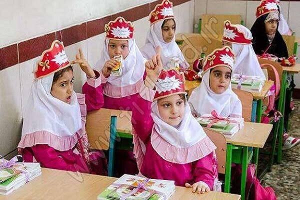 نسل جدید دانش‌آموزان باید استفاده هوشمندانه از فضای مجازی را یاد بگیرد