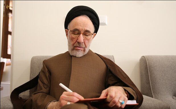سیدمحمد خاتمی از «معیشت مردم»، «جنگ تمدنها» و «کودکان میناب» نوشت/ باید در پی چاره و تدبیر برای دور کردن سایه جنگ و تجاوز از کشور بود + متن بیانیه