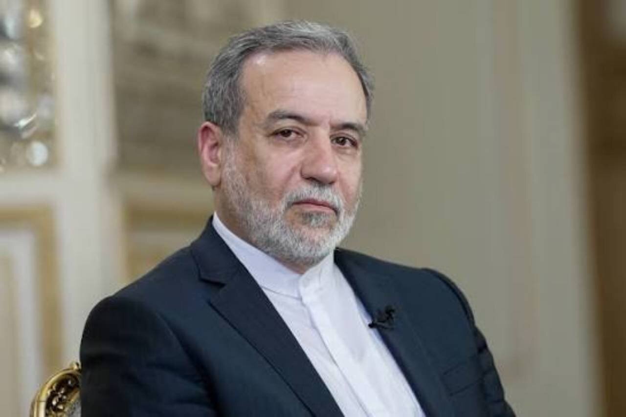 عراقچی خطاب به مکرون: برای فرافکنی خیلی دیر شدهاست