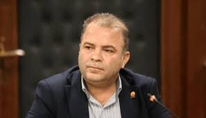 افزایش واردات خودرو در قصرشیرین؛ رایزنی برای تردد بین‌استانی