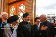 حضور فرزند رهبر شهید انقلاب در یک مراسم ختم/ نماینده آیت الله سیستانی هم بود+ تصاویر