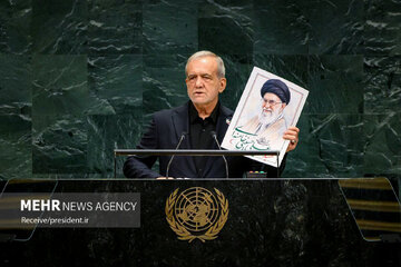 قابهایی متفاوت از سفر رئیسجمهور به نیویورک + تصاویر قابهایی متفاوت از سفر رئیسجمهور به نیویورک + تصاویر