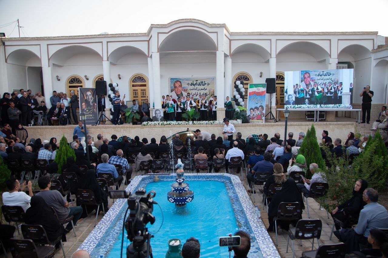 استقبال احسان خواجه‌امیری از پیشنهاد مدیرعامل خانه موسیقی/ در خالدآباد نظنز «بنیاد هنری ایرج» تاسیس شود