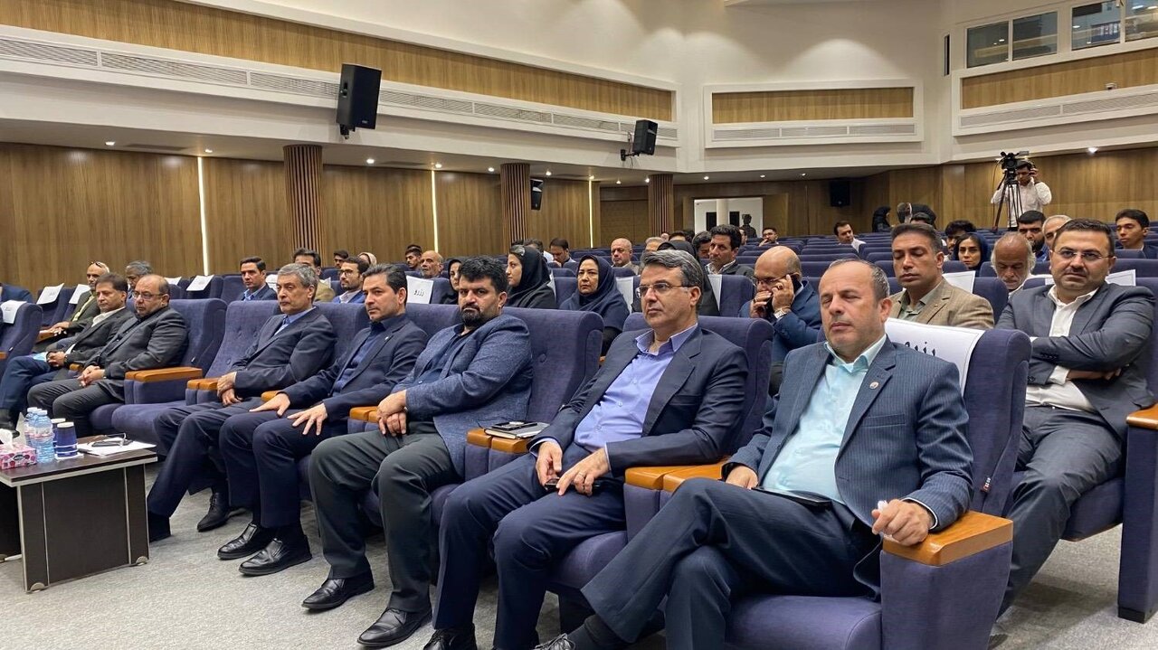 ظرفیت نیروگاه‌های خورشیدی کرمان به بالای ۵۰۰ مگاوات می‌رسد