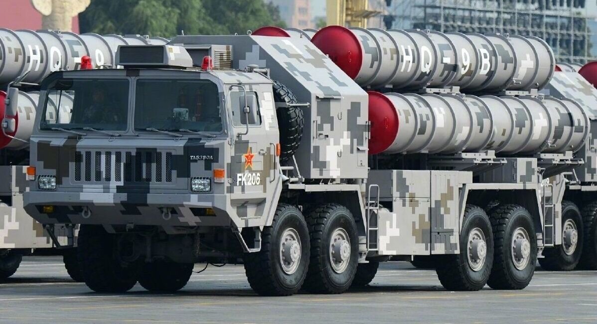 چین توان جابهجایی سریع سامانه پدافندی HQ-9B را به نمایش گذاشت