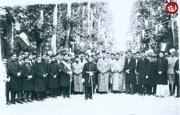 احمدشاه قاجار و درباریانش در یک روز جشن / عکس