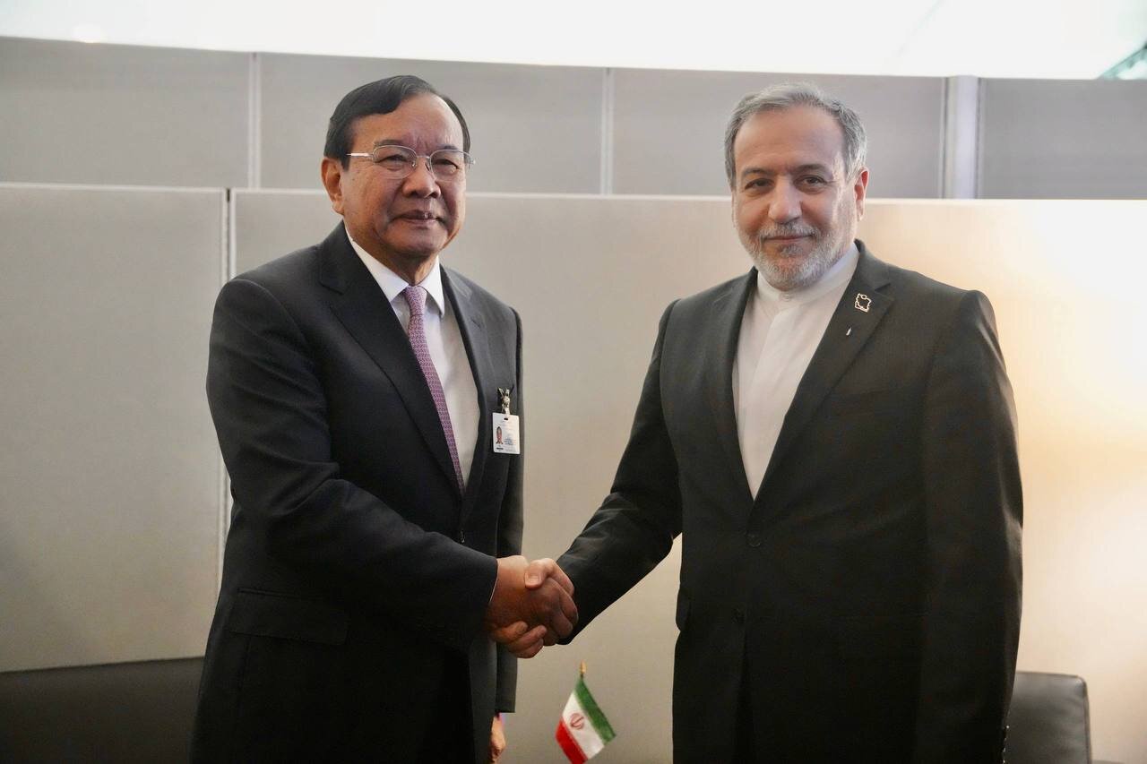 رایزنی عراقچی و فیدان درباره هرمز/هشدار درباره پیامدهای پیمان‌شکنی آمریکا/ رایزنی وزیر خارجه ایران با مالزی، الجزایر و مقام‌های سازمان ملل + تصاویر