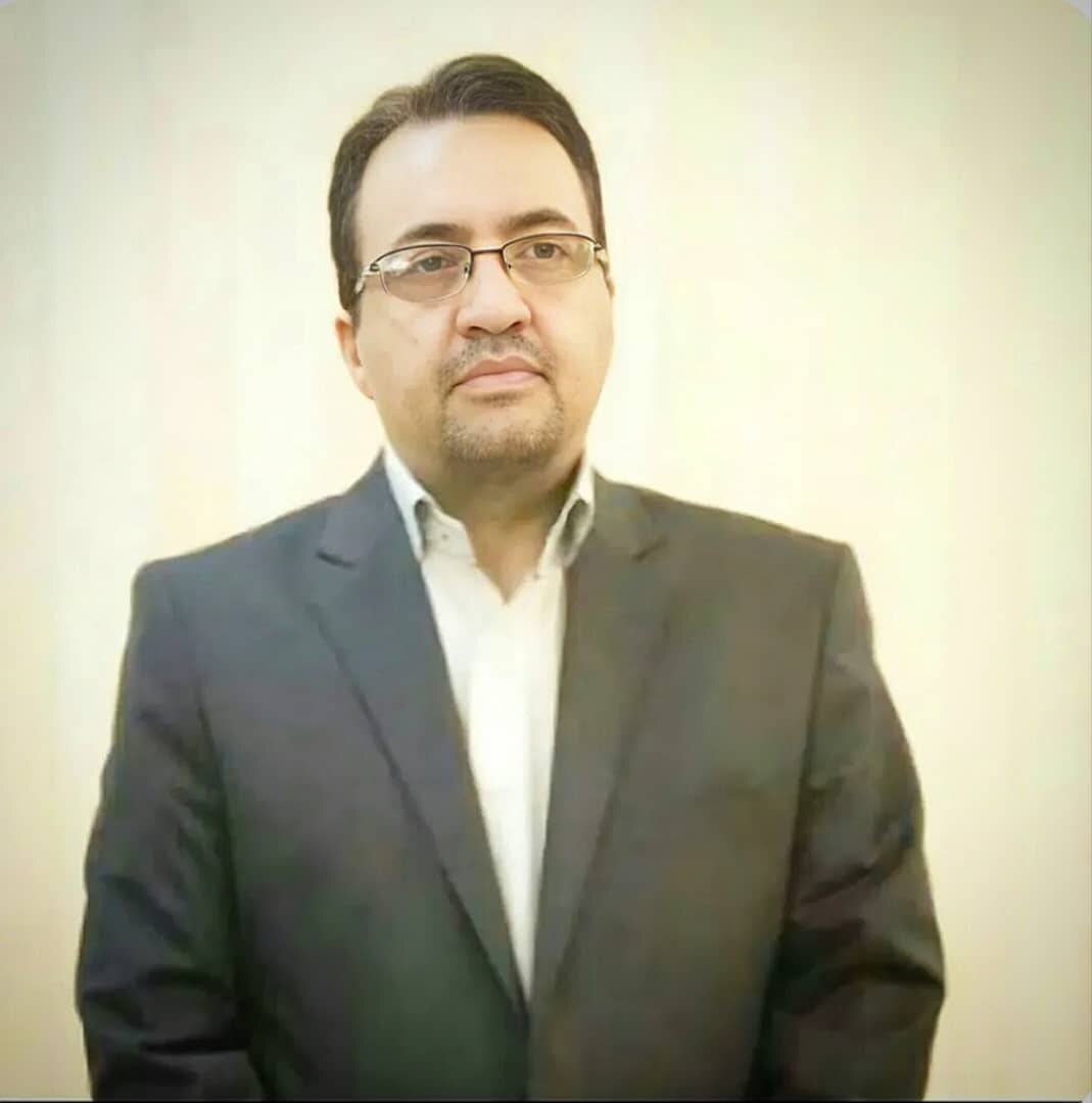 سروش حافظ ؛ حافظ سروش