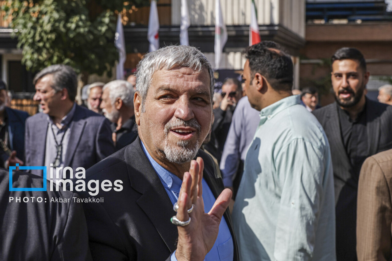 تشییع پیکر زنده یاد «احمد ناطق نوری» تشییع پیکر زنده یاد «احمد ناطق نوری»