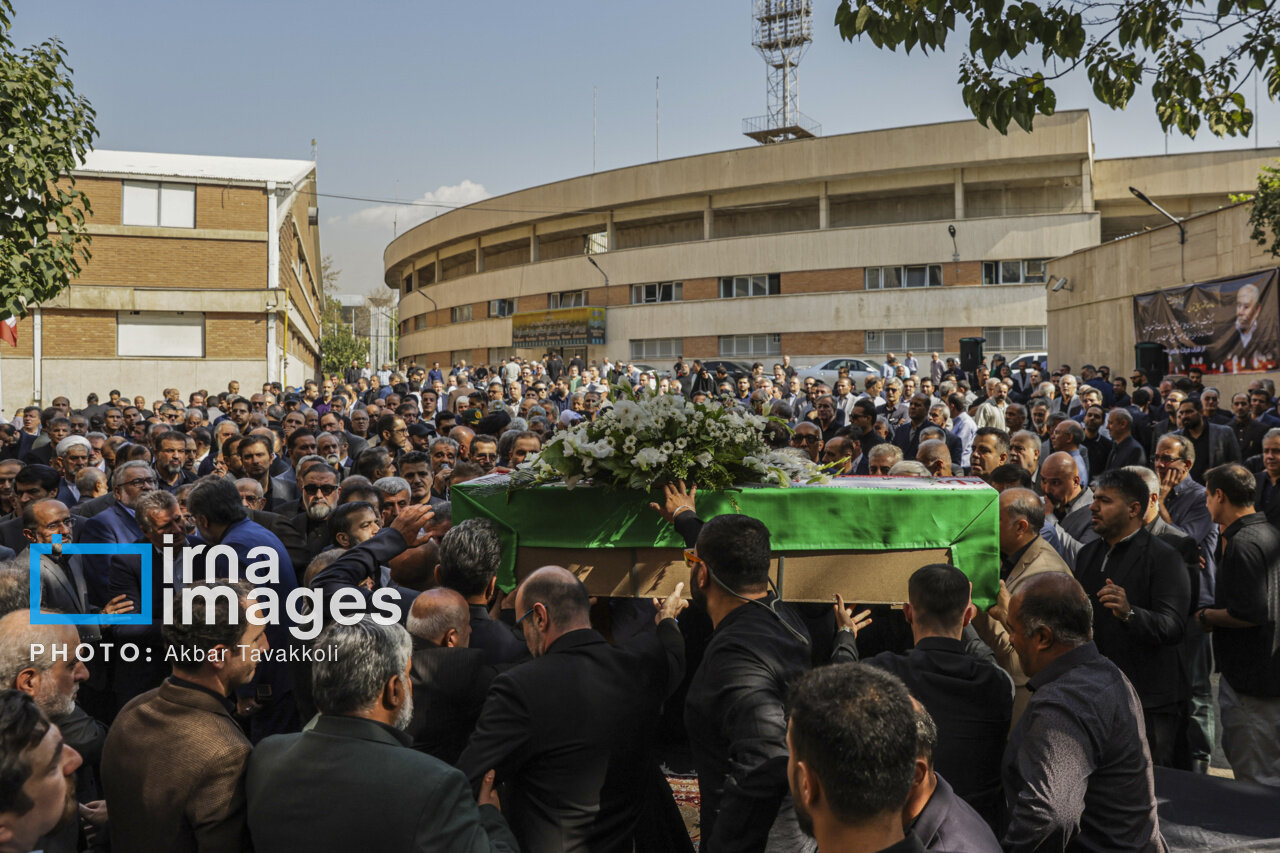 تشییع پیکر زنده یاد «احمد ناطق نوری» تشییع پیکر زنده یاد «احمد ناطق نوری»