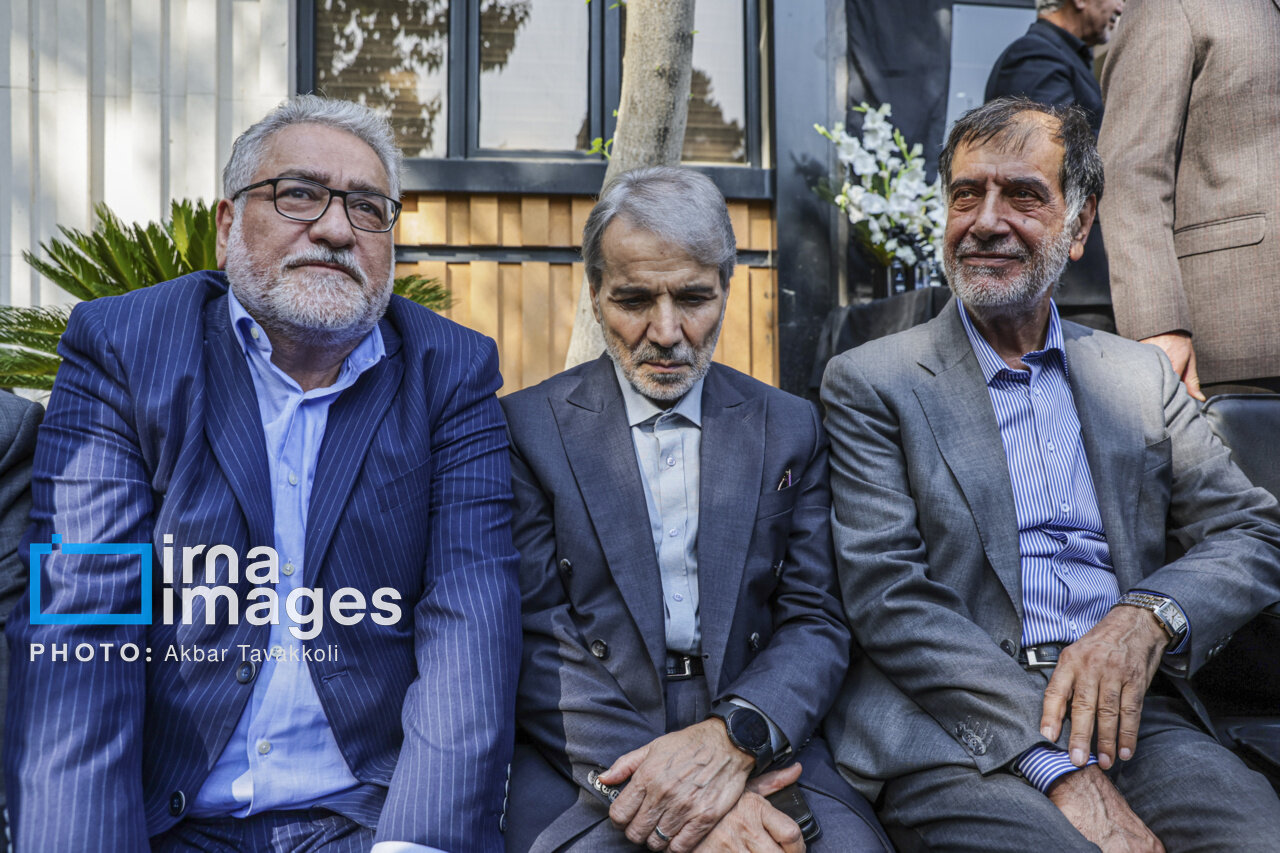تشییع پیکر زنده یاد «احمد ناطق نوری»