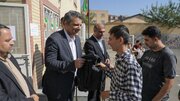 بانک قرض‌الحسنه مهر ایران ۳۳۰ بسته لوازم‌التحریر در کردستان توزیع کرد