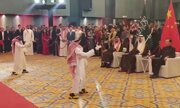 رقص ربات‌ها با لباس سنتی عربستان برای شهردار ریاض + فیلم