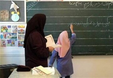 آموزش و پرورش از تغییر وضعیت استخدام معلمان خبر داد / کاهش ۱۰ میلیون نفری دانشآموزان در راه / کمبود نیرو در این بخشها ادامه دارد