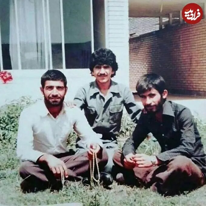 حسین پناهی در ۲۴ سالگی، در لباس نظامی و در اوایل جنگ؛ سال ۵۹ / عکس