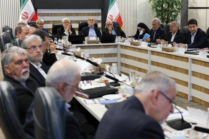 پیشنهاد وزیر کشور برای برگزاری انتخابات شوراها در نیمه آبان/ عراقچی گزارش سفر به نیویورک داد/ در جلسه امروز هیات دولت چه گذشت؟