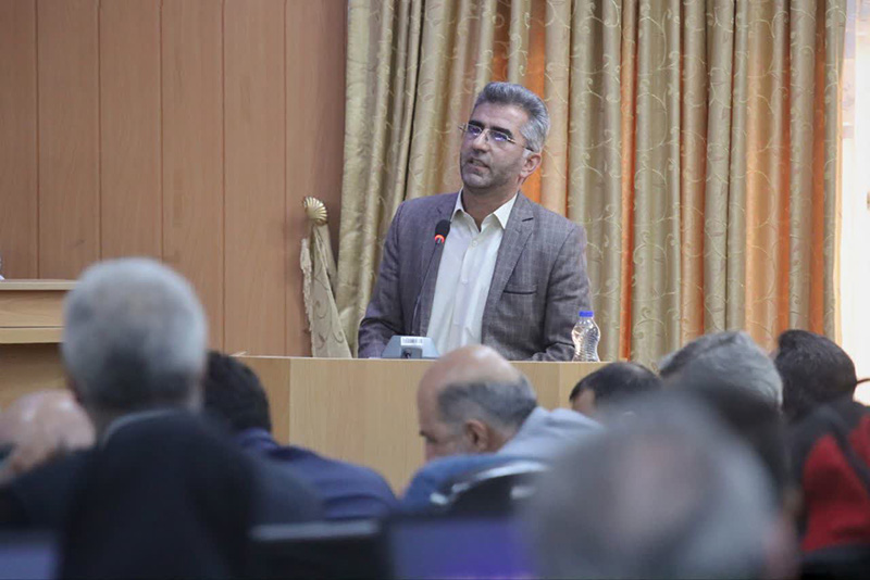 تأکید ستار هاشمی بر عدالت آموزشی، توسعه مدارس هوشمند و حمایت از هنرستان‌های تخصصی سمنان/پیشنهادهای آموزش و پرورش سمنان برای پیوند نظام تعلیم و تربیت