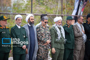 زنان با باتوم، اسلحه و کلت در رزمایش جان‌فدایان/ حسین طائب بدون لباس روحانیت/ تصویر «سرباز در گهواره امام مجتبی خامنه‌ای»/ نقدعلی هم بود + عکس
