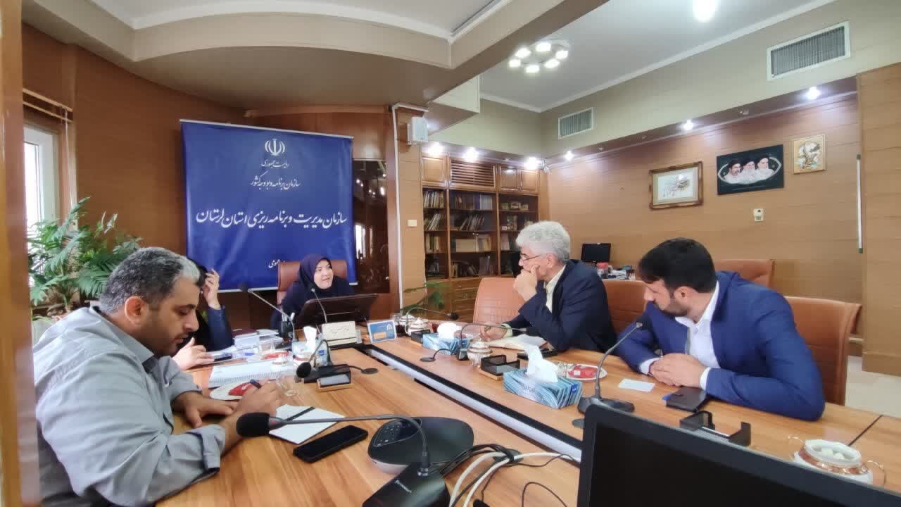 دیدار مدیرکل امور عشایر لرستان با رئیس سازمان مدیریت و برنامه‌ریزی استان