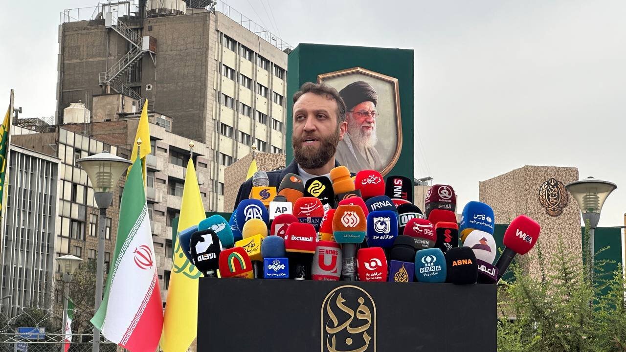 سخنگوی ستاد جانفدای ایران: شهروندان آمریکایی به ایران آمدند و می خواهند در پویش جانفدا ثبت نام کنند/ می گویند به ما هم آموزش دهید