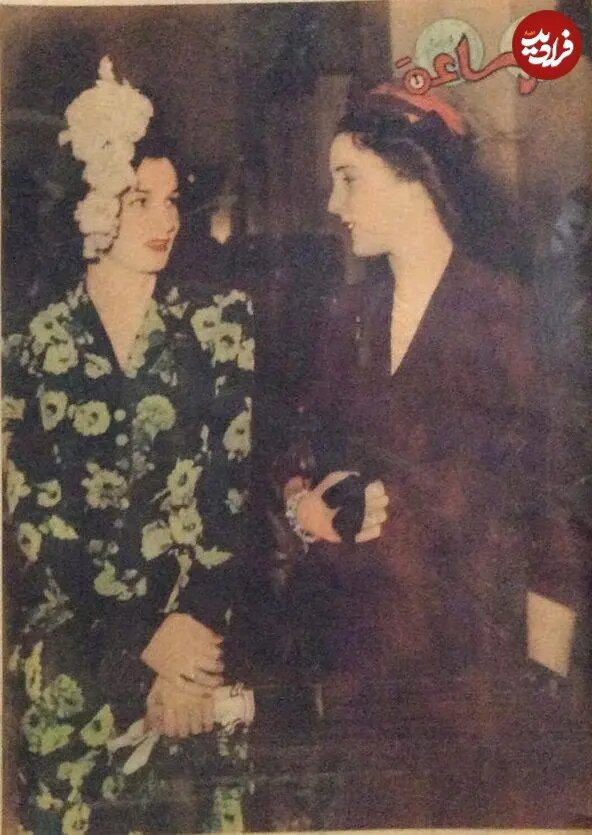 فوزیه، ملکه مصری ایران، در کنار خواهرش فائزه و در سال ۱۳۲۶ / عکس