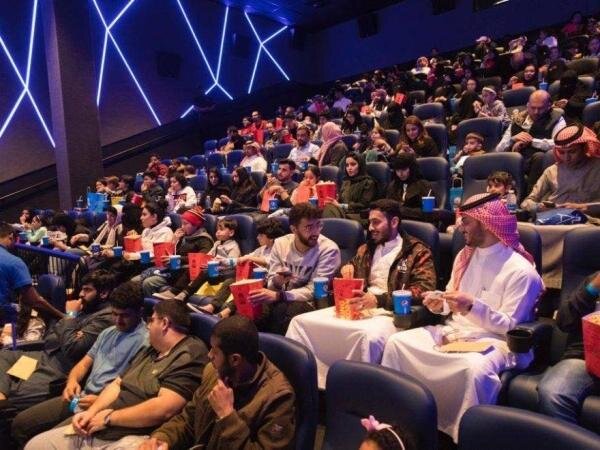 جنگ، پول و رؤیای محمد بن‌سلمان؛ پشت پرده عقب‌نشینی فرهنگی عربستان چیست؟/ سعودی‌ها ترمز چشم‌انداز ۲۰۳۰ را کشیدند