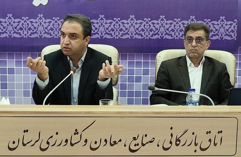 تمام مدارس کشور به شبکه پرسرعت فیبر نوری متصل می شوند