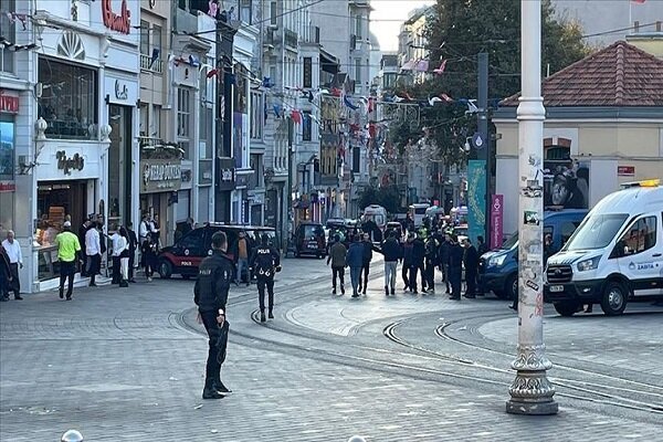 زخمی شدن ۸ دانش‌آموز دختر در اثر حمله هم کلاسی‌شان با چاقو در استانبول + فیلم
