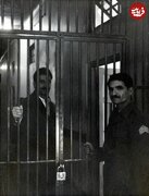 داریوش فروهر در ۴۲ سالگی و در زندان؛ سال ۱۳۴۹ / عکس