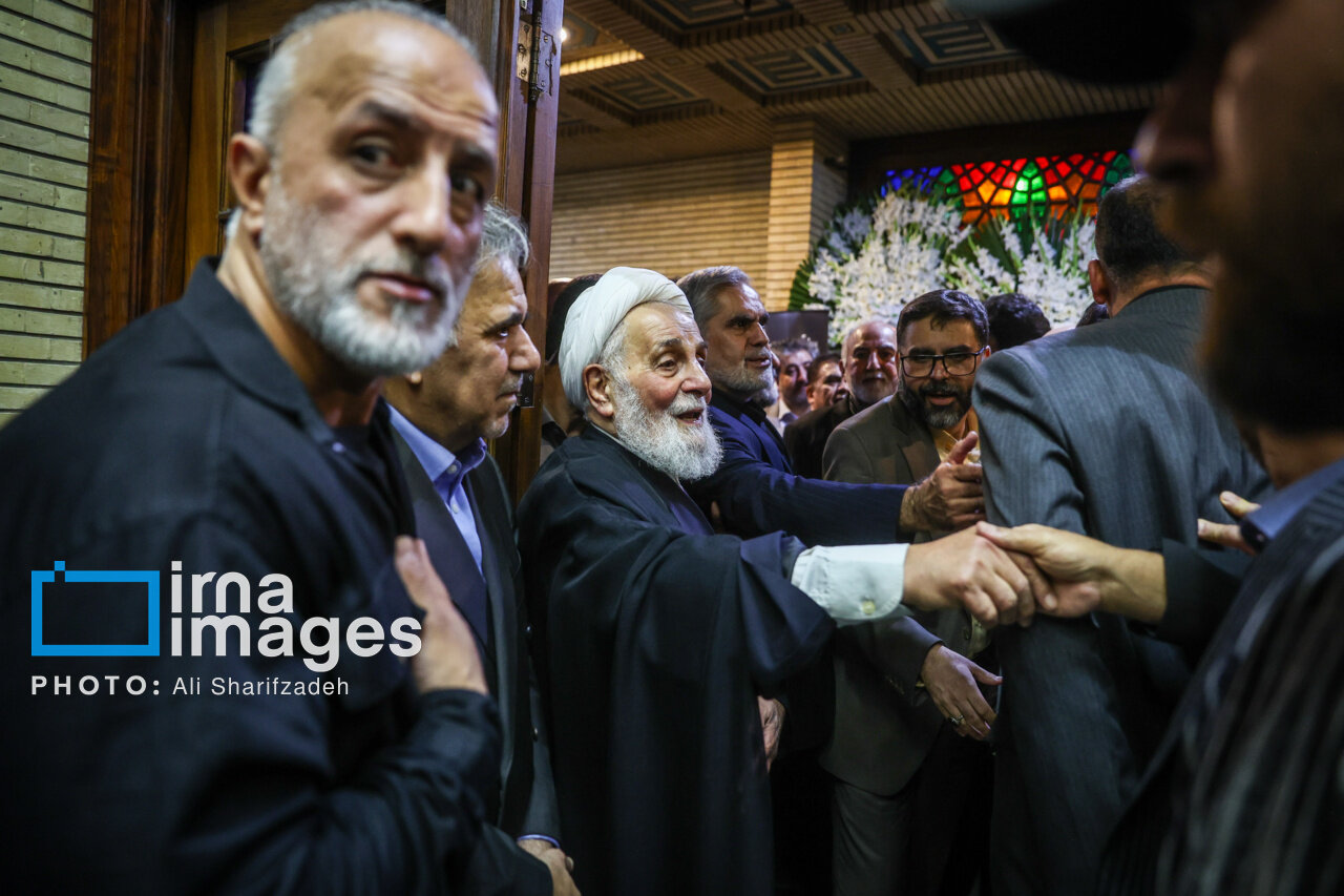 ناطق نوری؛ سیاستمدار لوطی/ درباره میراث شیخ علی اکبر نوری که تصاویر مراسم ختم برادرش نشان از مرام و جایگاه او در «سیاست ورزی در جمهوری اسلامی» دارد
