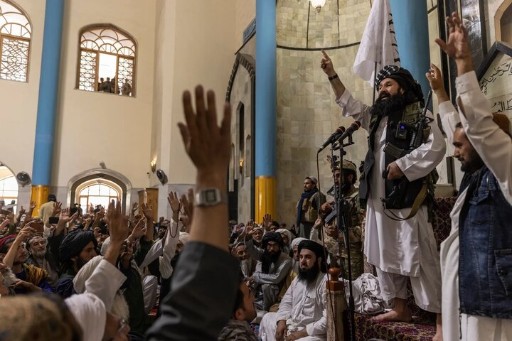 ربع قرن پس از اشغال افغانستان؛ میراث تلخ جنگی که با بازگشت طالبان به نقطه صفر رسید / از داعیه صدور دموکراسی تا بحران بازماندگان از تحصیل در کابل