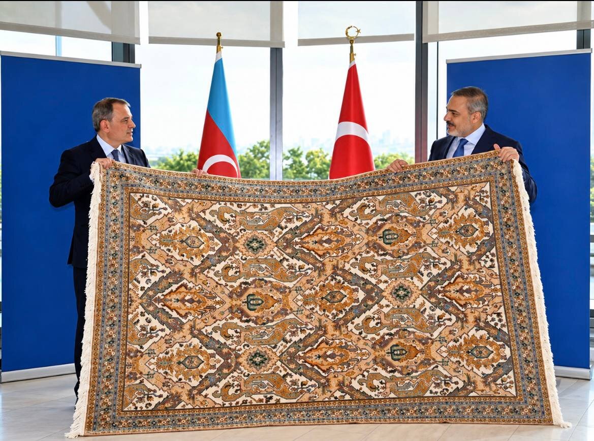 هیولای فساد و تملق گویی نزد ایرانیان