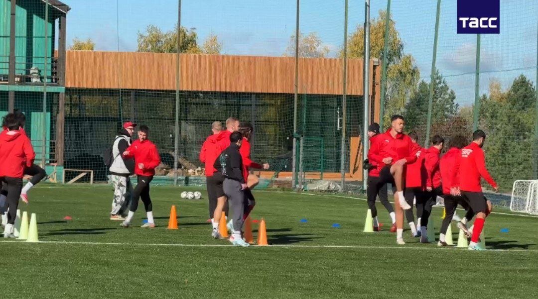 عکس| تمرین منجنیق ایرانی در کنار قهرمان المپیک