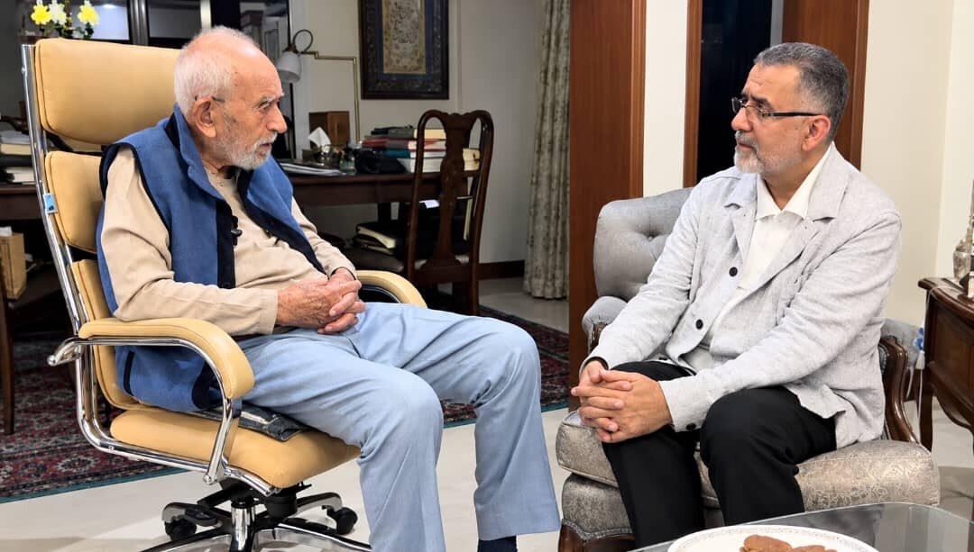 استاد موحد بیست سال پشتوانه راه شمس در خوی بود