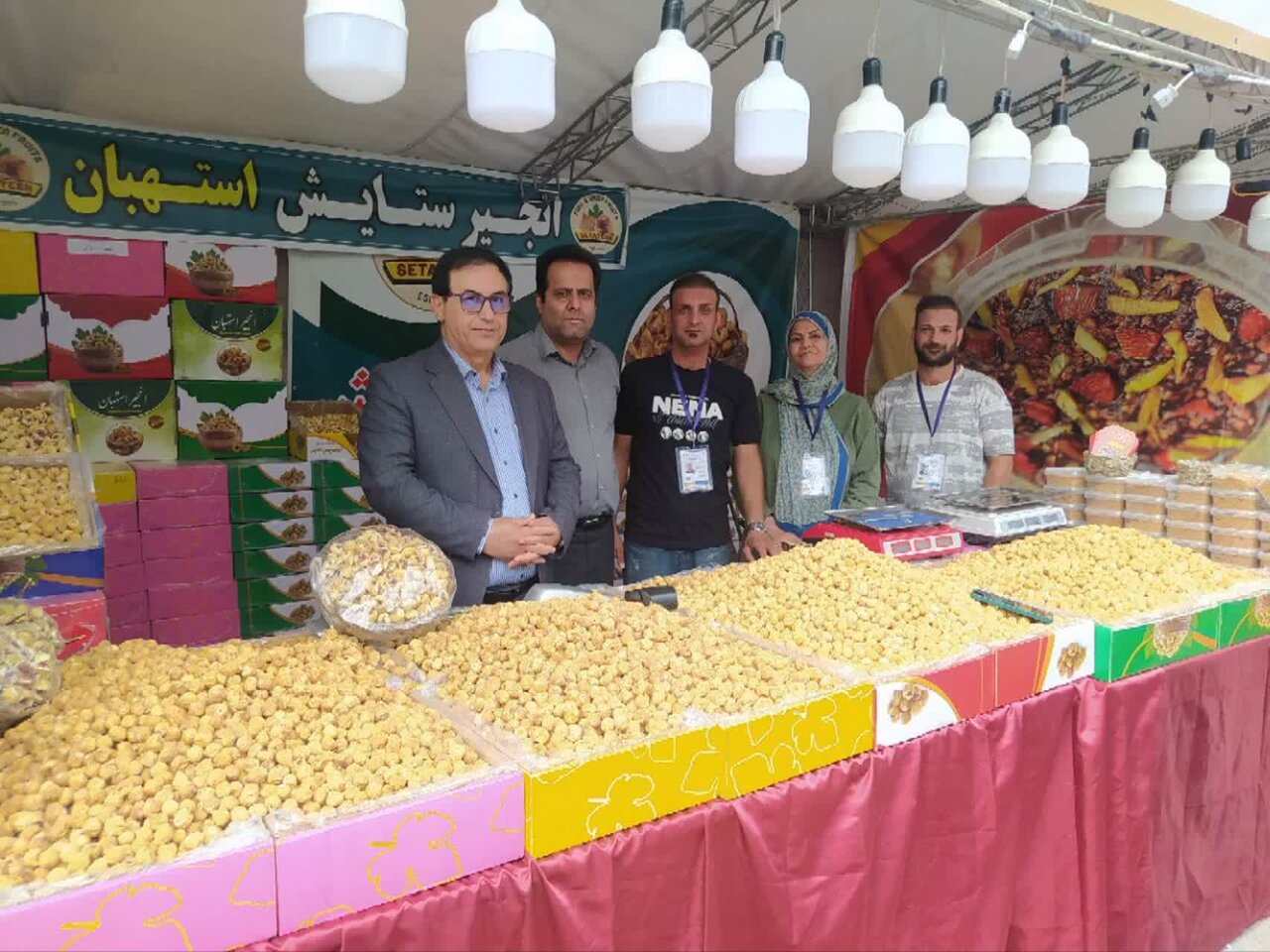 انجیر استهبان در ویترین توانمندی‌های روستایی و عشایری کشور