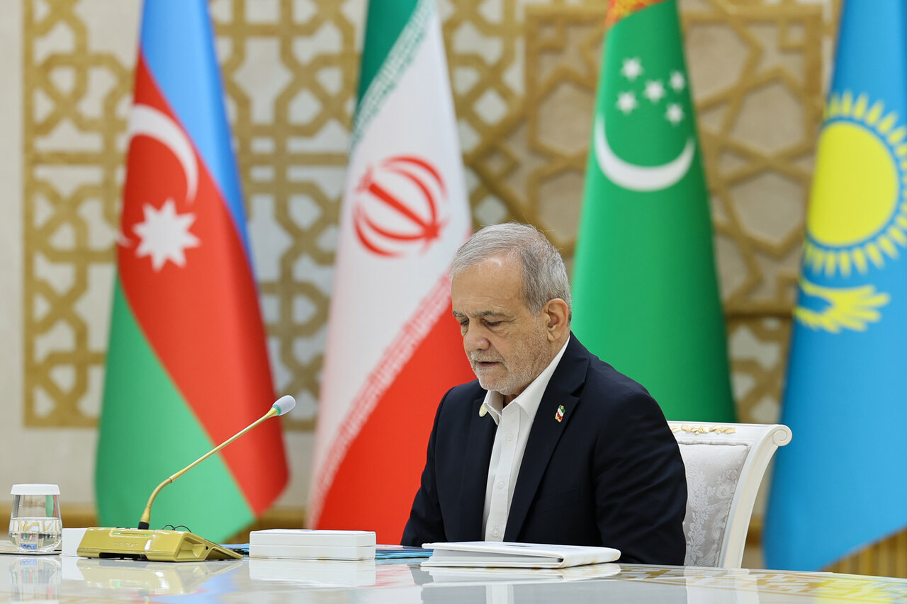 پزشکیان: حمله به بندر انزلی و کشتی تجاری ایران در دریای خزر باید قاطعانه محکوم شود + فیلم
