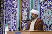 انتقاد امام جمعه خارک از سفر نمایشی و بی نتیجه کمیسیون های مجلس به این جزیره/ آیا نمایندگان مجلس از ابعاد طرح امنیتی خارک اطلاع دارند؟