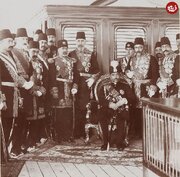 عکس یادگاری مظفرالدین‌شاه در دربار عثمانی / عکس