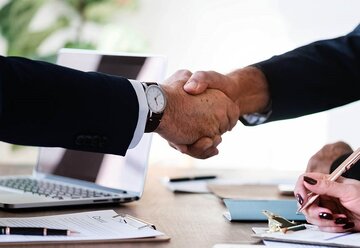 با دروغ میشود فروخت؛ اما میشود اعتماد ساخت؟