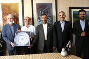 پاسداشت هنر خوشنویسی شیراز در دیدار وزیر فرهنگ با استاد کریم‌پور