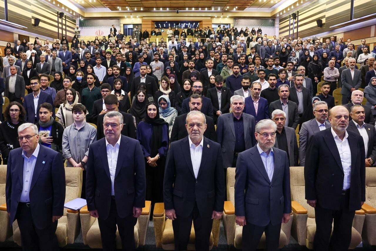 پزشکیان در مراسم آغاز سال تحصیلی دانشگاه‌ها/ رئیس جمهور به کدام دانشگاه رفت؟+ تصاویر