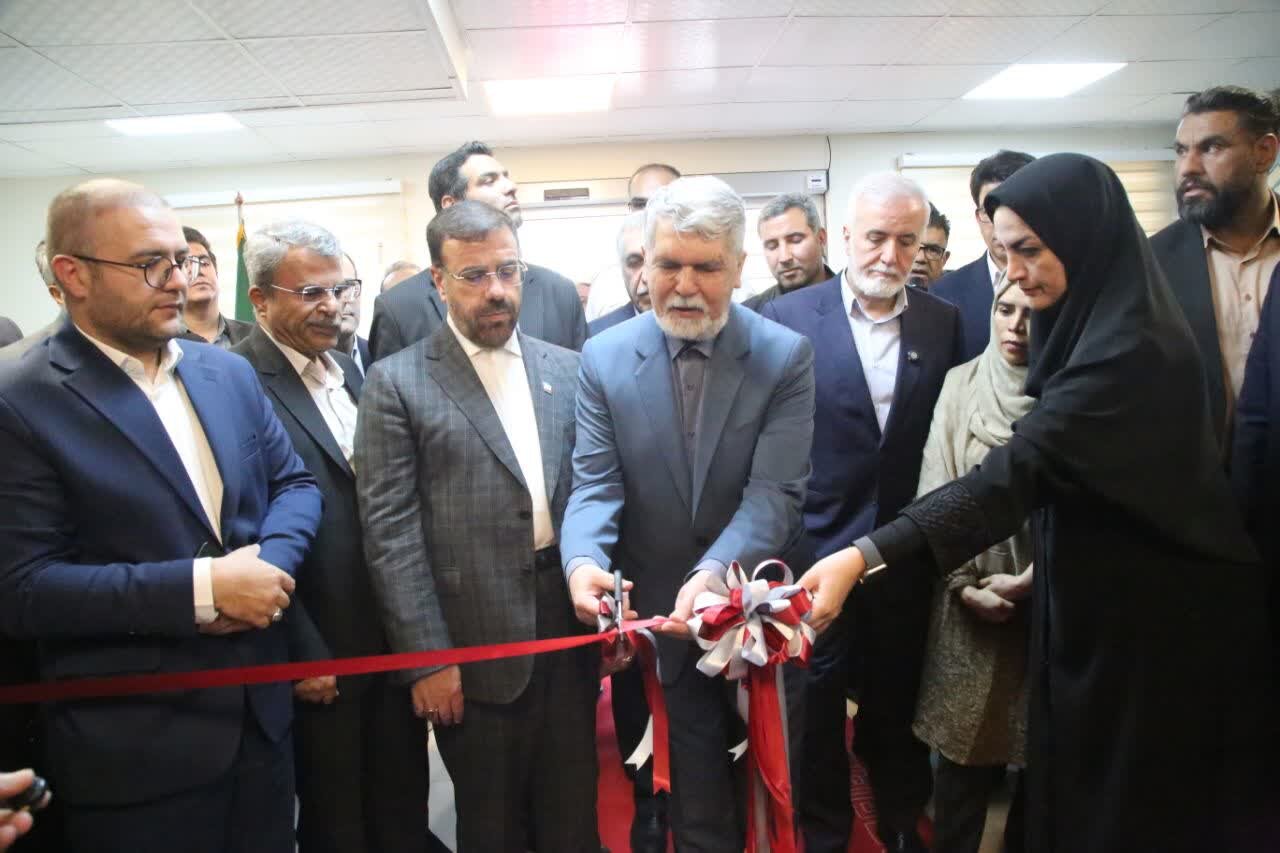 کتابخانه فرشتگان میناب شیراز افتتاح شد/هزینه ۴۵۰ میلیارد تومانی و ۱۹ هزار جلد کتاب